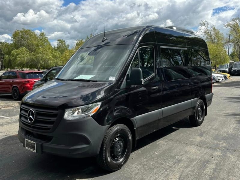 Mercedes Sprinter 9-Seater
